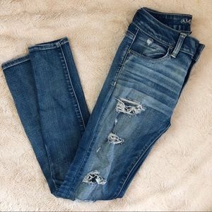 Distressed AE jeggings